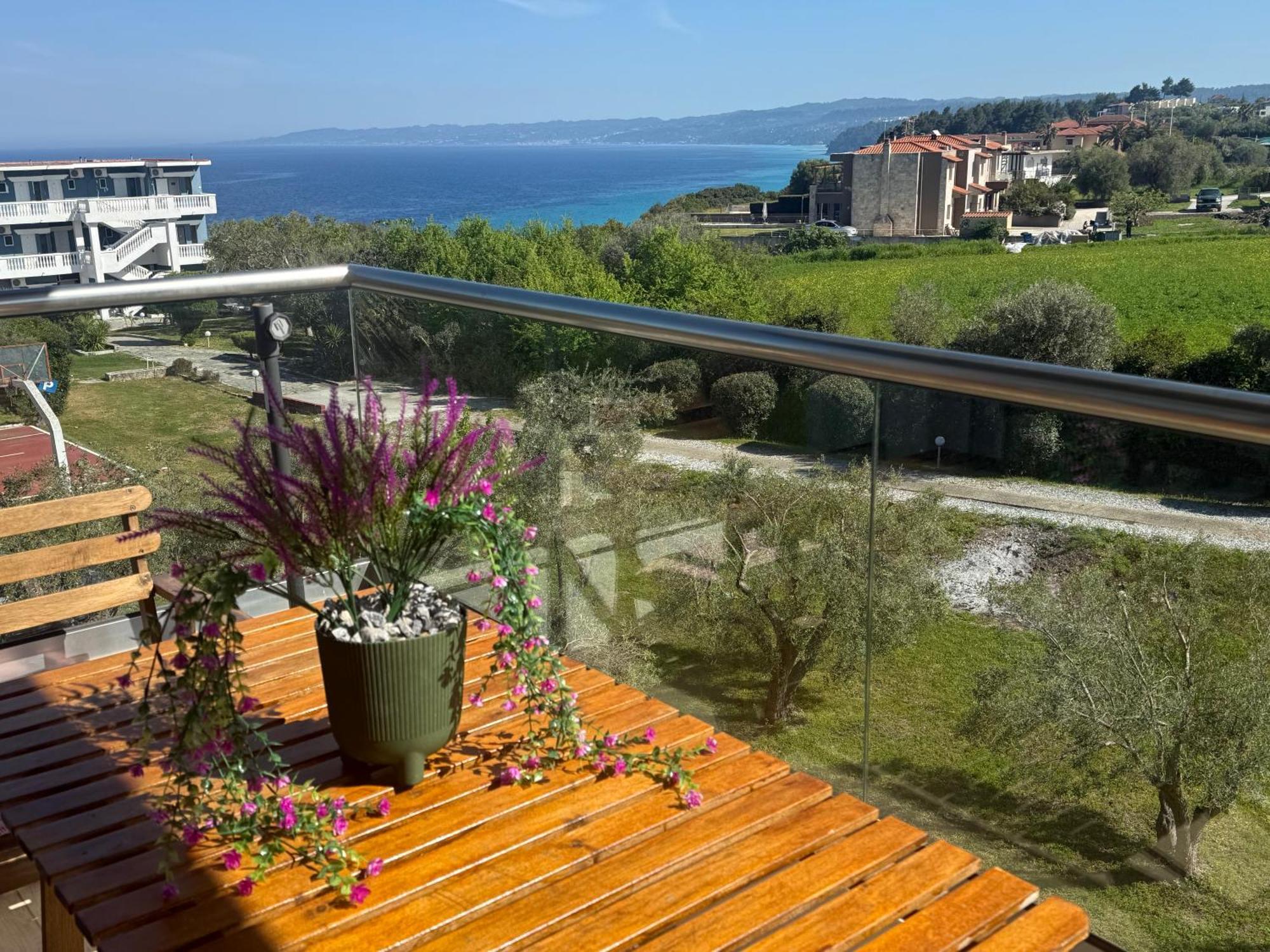Villa Evita , Penthouse, 53M2 ,Athytos 450M From The Beach Afytos Exterior foto